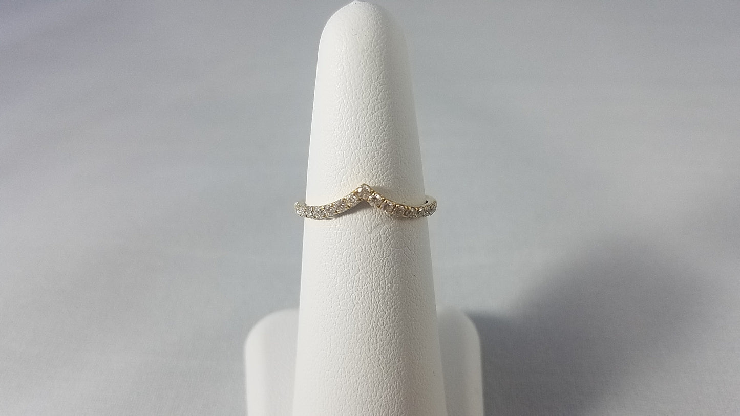 Chevron Diamond Band